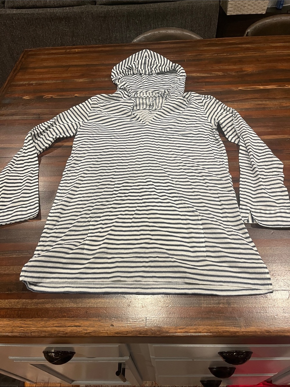 Carve designs striped lightweight hoodie small
